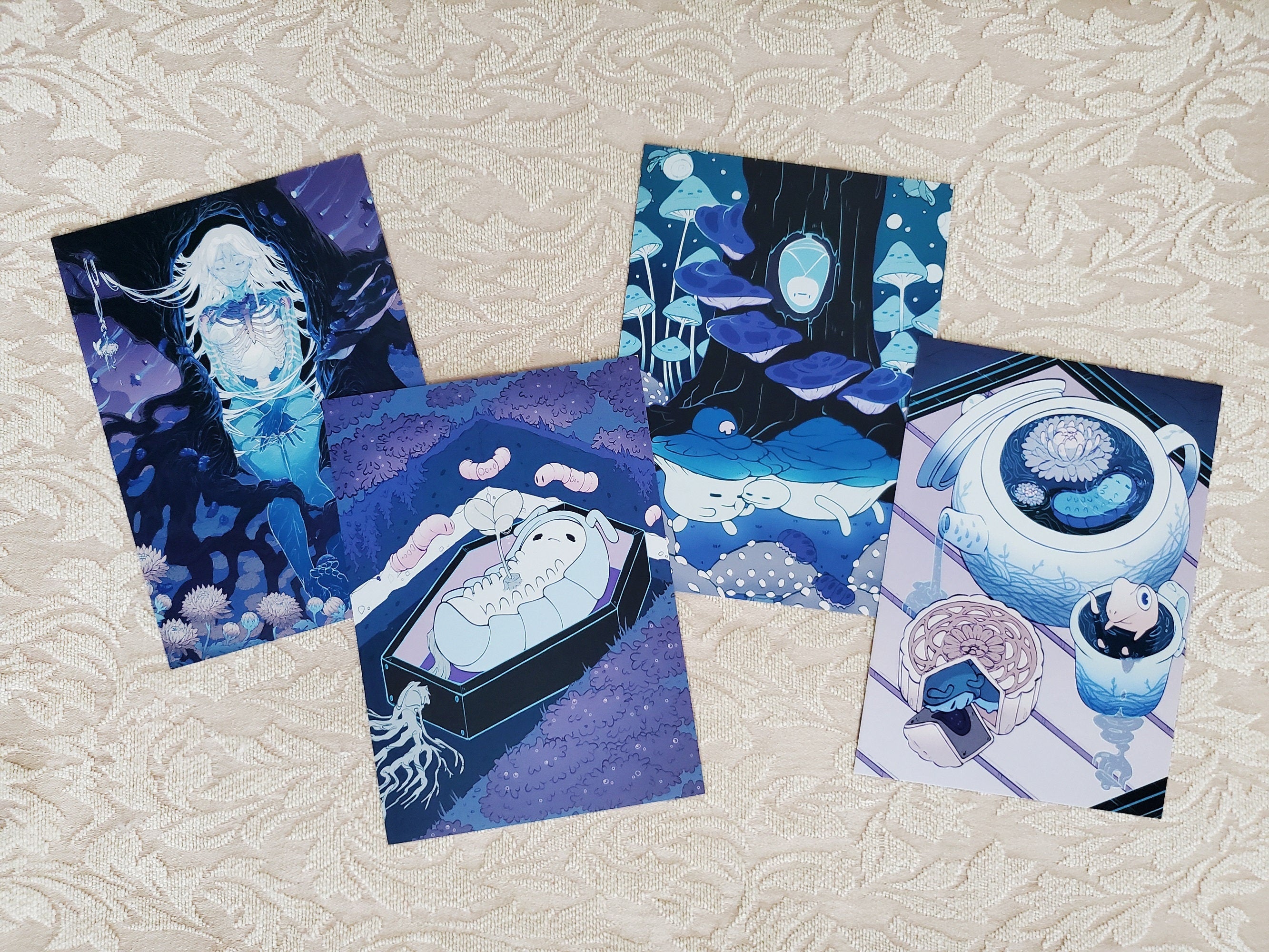 PAPER LARVA Art Postcard Set
